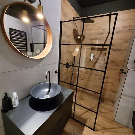 Black Apart Luxury Apartment