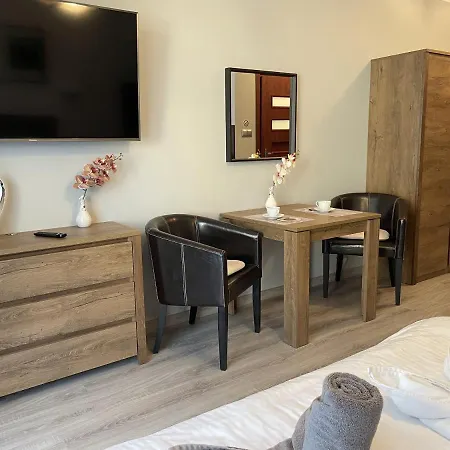 Gyna - Promenade - Strandnah Apartment