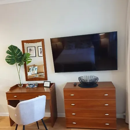 Apartment Albakora *