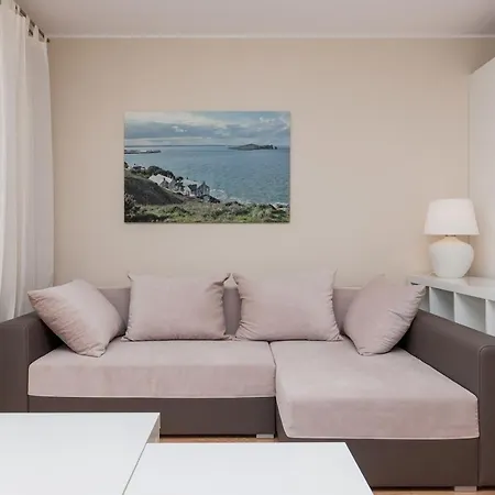 Apartment Zdrojowa By Renters