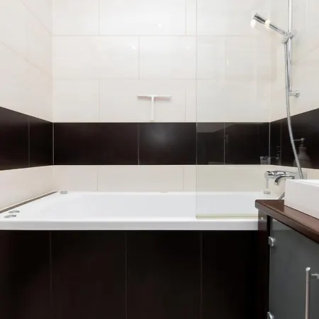 Platan Platan Apartment *
