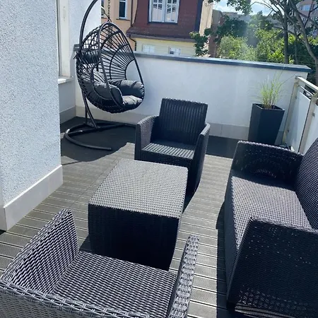 Apartament Przy Parku Z Duzym Tarasem ,prywatny Parking