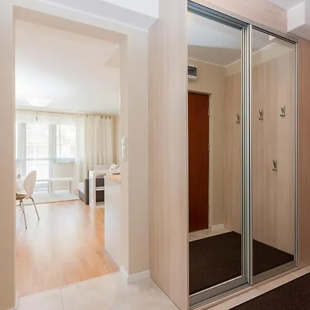 Apartment Zdrojowa By Renters