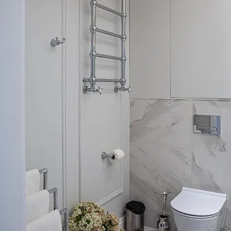 Premium Apartment