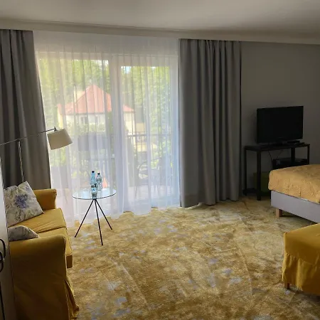 4 Pory Roku & Uznam Świnoujście (Swinemünde)