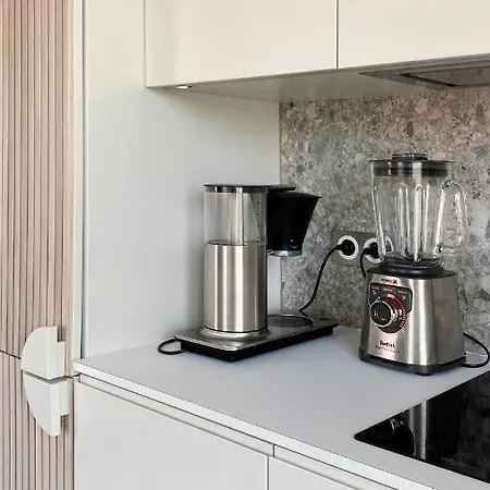 Platan Tower - White Loft Apartment