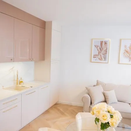 Aparthome Apartment