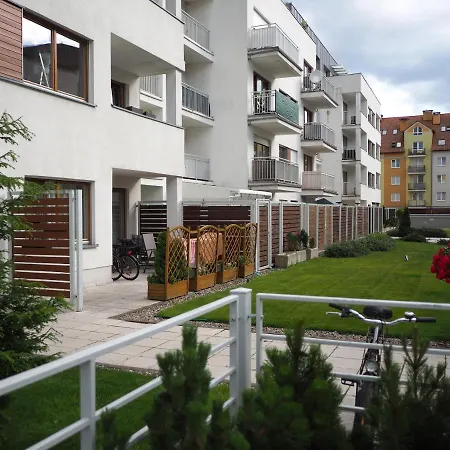 Apartment Platan Patio 2- Berry Swinoujscie