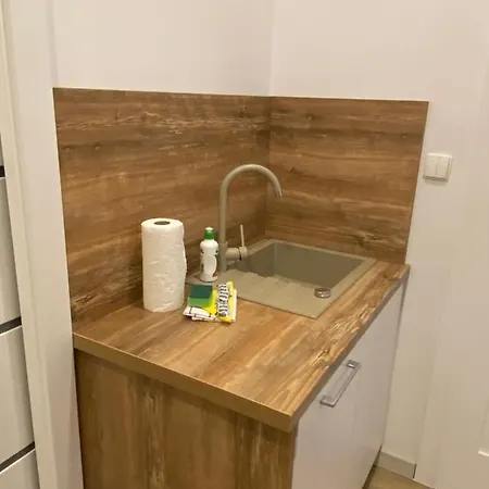 Platan Apartment *
