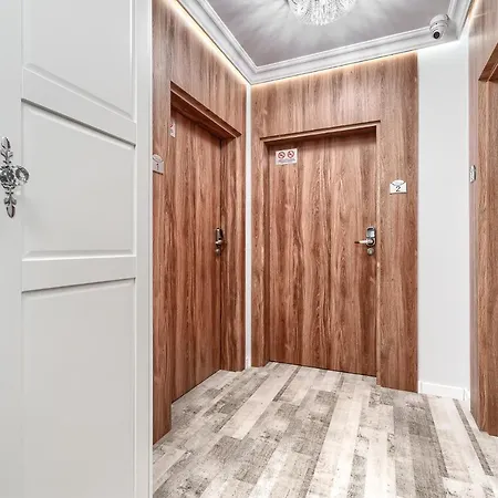 Apartment Silver *