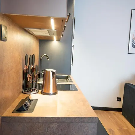 Aparthome Apartment *