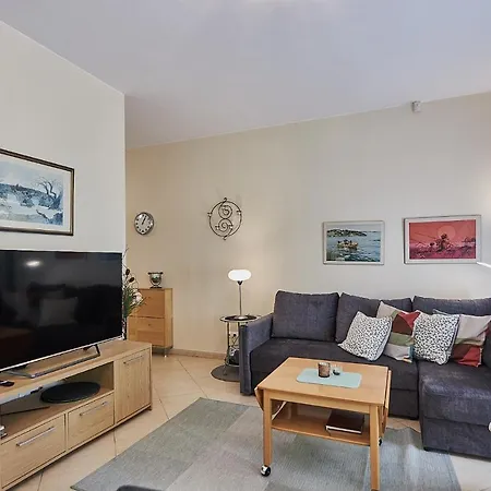 - Marinos Apartment Swinoujscie