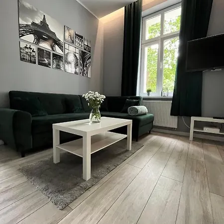 Pilsudskiego 11 Apartment *