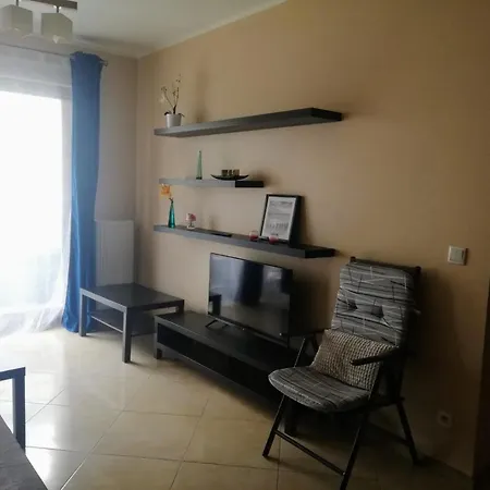 Platan Patio 2- Berry Apartment