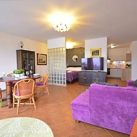 Concha-apartamenty Bryza-parking Swinoujscie