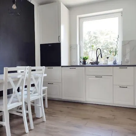 Apartment Ablotu - 2-8 Person, Parking,garden Swinoujscie
