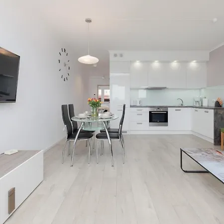 Przestronny Z Balkonem - Przy Porcie - By Renters * Swinoujscie