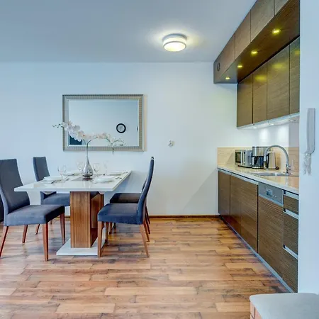 Apartamenty Promenada Apartment