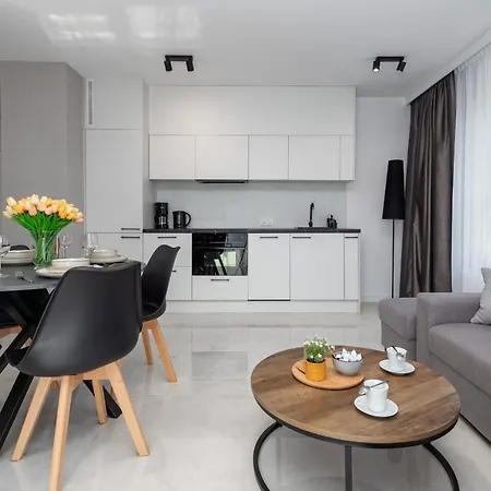 Sun Towers Lux By Renters Prestige Apartment *