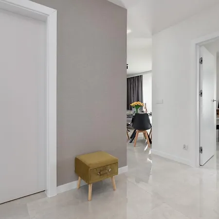 Sun Towers Lux By Renters Prestige Apartment *