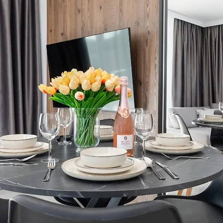 Sun Towers Lux By Renters Prestige *