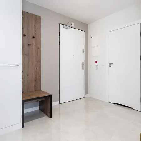 Sun Towers Lux By Renters Prestige Apartment