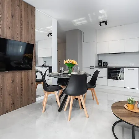 Sun Towers By Renters Apartment