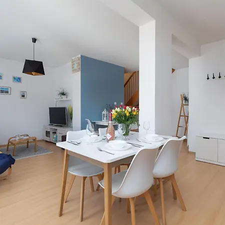 Chrobrego Two-bedroom By Renters