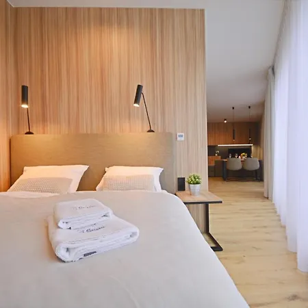 Apartment Bryza - Baltycki - 100m Od Morza - Parking - Komorka Na Rowery Swinoujscie