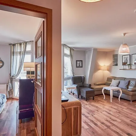 Apartment Villa Mistral By Baltic Home *