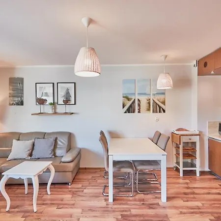 Apartment Villa Mistral By Baltic Home