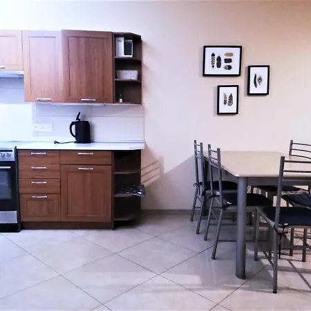 Apartament Platan Patio 5- Berry