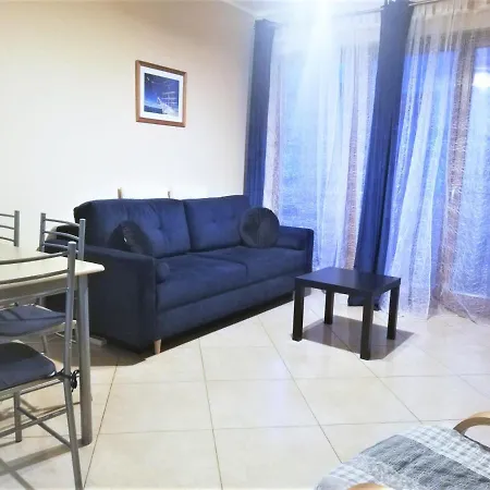 Platan Patio 5- Berry Apartament