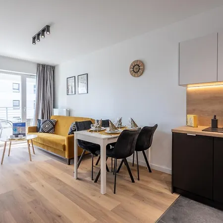 Ambria Sun Towers Apartment *