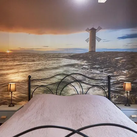 - Lighthouse Zdrojowa
