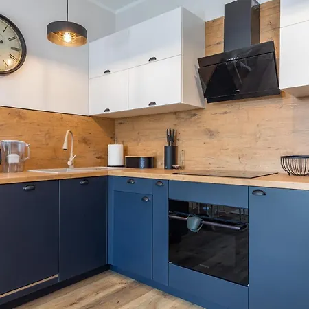 Apartment Kormoran With Ac By Renters Prestige