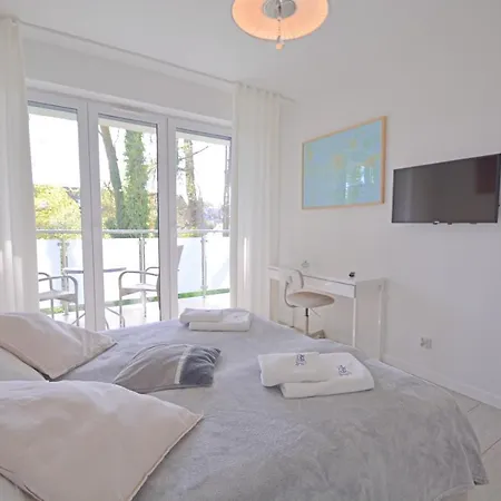 Bryza - Osiedle Ulanska - Parking Apartment Swinoujscie