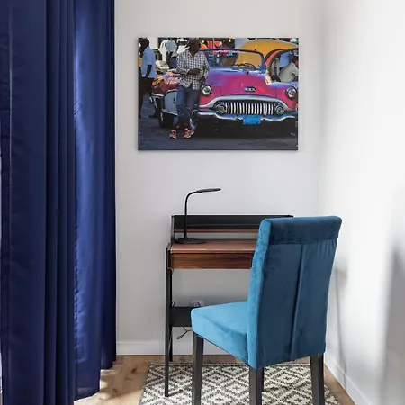 Kormoran With Ac By Renters Prestige Apartment *