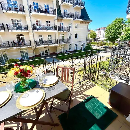 Apartment Sea Promenade Luxury