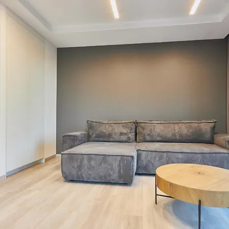 - Matejki 1b Apartment *