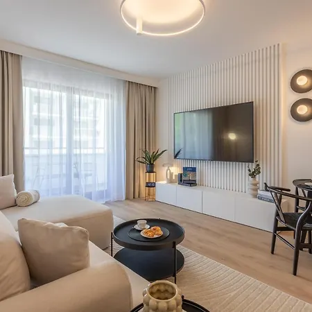 Ambria Platan Complex Apartment *