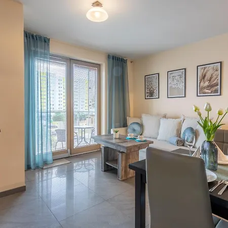 Ambria Rose Apartment *