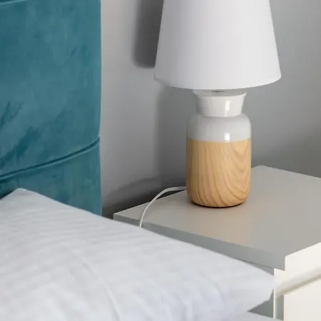 Apartment Square By Renters *