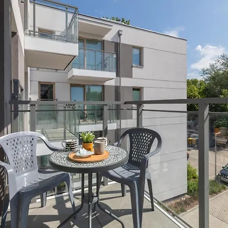 Apartment Square By Renters
