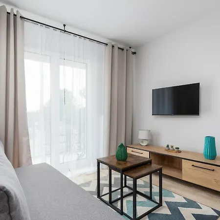 Sunny With Parking & Balcony Luzycka By Renters Apartment Swinoujscie