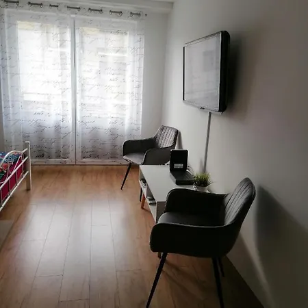 Pogodny Apartment *