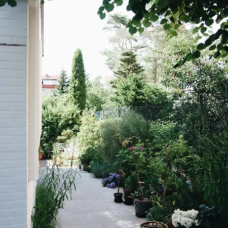 Bed & Breakfast Powiew - - - Tennis Garden Breakfast At Baltic Sea