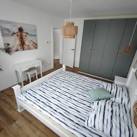 Apartment Ablotu - 2-8 Person, Parking,garden