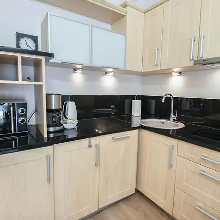 Apartment Przy Promenadzie Trzy Korony Z Sypialnia & Parking - Na Wyspie
