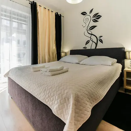 Przy Promenadzie Trzy Korony Z Sypialnia & Parking - Na Wyspie Apartment Swinoujscie